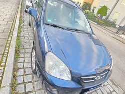 Blau Gebraucht 2008 Kia Carens EX Van / Kleinbus | 5.300 € (Fairer Preis)