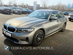 Oxidgrau ii Gebraucht 2022 BMW 318 Advantage Limousine | 29.800 € (Fairer Preis)