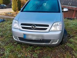 Silber Gebraucht 2004 Opel Meriva Van / Kleinbus | 1.500 € (Guter Preis)