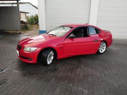 Rot Gebraucht 2010 BMW 325 Coupé | 6.500 € (Superpreis)