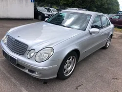 Silber Gebraucht 2004 Mercedes E220 Avantgarde Limousine | 3.988 € (Fairer Preis)