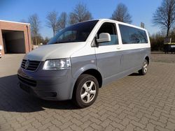 Grau Gebraucht 2009 VW Caravelle Comfortline Van / Kleinbus | 12.800 €