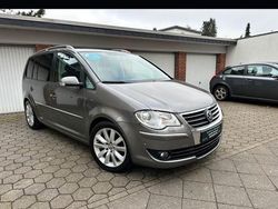 Grau Gebraucht 2007 VW Touran Highline Van / Kleinbus | 6.200 € (Fairer Preis)