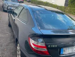 Grau Gebraucht 2006 Mercedes C180 Coupé | 2.500 € (Fairer Preis)