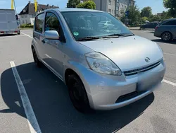 Grau Gebraucht 2006 Daihatsu Sirion Kleinwagen | 1.400 € (Fairer Preis)