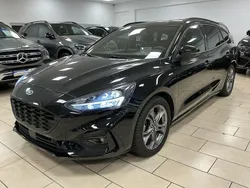 Schwarz Gebraucht 2021 Ford Focus ST-Line Kombi | 19.440 € (Fairer Preis)