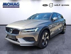 Grau Gebraucht 2021 Volvo V60 CC Pro Kombi | 28.990 € (Fairer Preis)