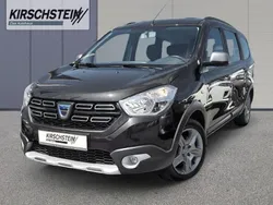 Schwarz Gebraucht 2018 Dacia Lodgy Stepway Van / Kleinbus | 12.990 € (Fairer Preis)