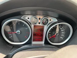 Weiß Gebraucht 2010 Ford Kuga SUV | 8.400 € (Teuer)