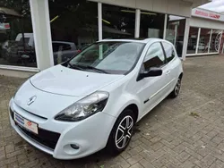 Gletscherweiss Gebraucht 2010 Renault Clio II Kleinwagen | 3.490 € (Fairer Preis)