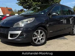 Schwarz Gebraucht 2010 Renault Scénic III Dynamique Van / Kleinbus | 2.900 € (Etwas zu teuer)