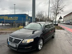 Schwarz Gebraucht 2005 VW Passat Kombi | 2.900 €