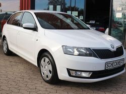 Weiß Gebraucht 2014 Skoda Rapid Limousine | 8.900 € (Fairer Preis)
