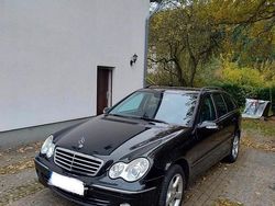 Schwarz Gebraucht 2006 Mercedes C200 Kombi | 4.200 € (Teuer)