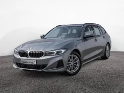 Skyscraper grau Gebraucht 2024 BMW 318 Sport Line Kombi | 34.950 € (Fairer Preis)