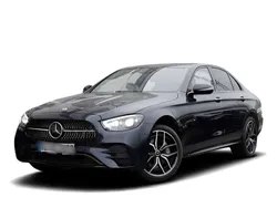 Blau Gebraucht 2024 Mercedes E300 AMG Limousine | 63.366 €