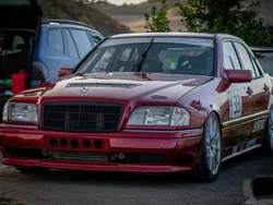 Rot Gebraucht 1996 Mercedes C230 AMG Limousine | 12.999 €