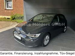 Grau Gebraucht 2023 VW Golf VIII Life Limousine | 23.950 € (Guter Preis)