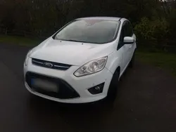 Weiß Gebraucht 2014 Ford C-MAX Van / Kleinbus | 5.600 €