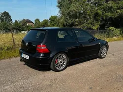 Schwarz Gebraucht 2002 VW Golf IV GTI Kleinwagen | 12.500 €