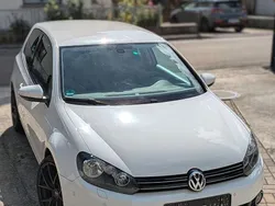 Weiß Gebraucht 2010 VW Golf VI Team Limousine | 5.300 € (Guter Preis)
