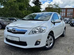 Toyota Auris Hybrid