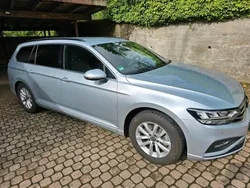 Silber Gebraucht 2023 VW Passat Business Kombi | 25.900 €