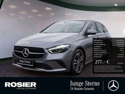 Grau / mountaingrau Gebraucht 2024 Mercedes B200 Advanced Plus Van / Kleinbus | 31.990 € (Guter Preis)