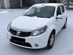 Weiß Gebraucht 2010 Dacia Sandero Limousine | 1.890 € (Guter Preis)