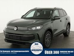 Grün Neu 2025 VW Tiguan Life SUV | 46.995 € (Superpreis)