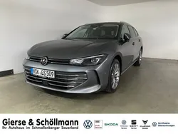 Grau Gebraucht 2025 VW Passat Business Kombi | 41.450 €
