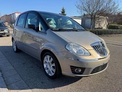 Gold Gebraucht 2008 Lancia Musa Van / Kleinbus | 3.250 € (Teuer)