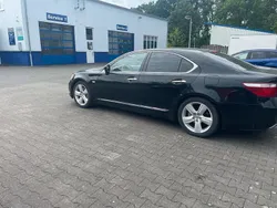 Schwarz Gebraucht 2007 Lexus LS460 Limousine | 6.990 €