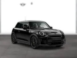 Metallic Gebraucht 2024 Mini Cooper SE Kleinwagen | 24.070 € (Fairer Preis)