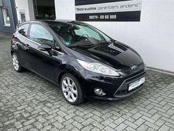 Schwarz Gebraucht 2012 Ford Fiesta Premium Kleinwagen | 6.270 € (Etwas zu teuer)