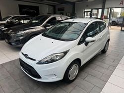 Weiß Gebraucht 2009 Ford Fiesta Trend Kleinwagen | 2.900 € (Fairer Preis)