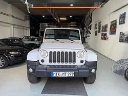 Weiß Gebraucht 2013 Jeep Wrangler Unlimited Sahara SUV | 24.900 € (Fairer Preis)