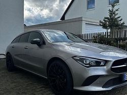 Silber Gebraucht 2020 Mercedes CLA200 Night Kombi | 24.500 € (Fairer Preis)