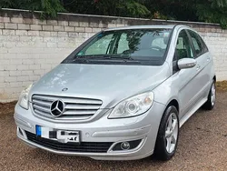 Silber Gebraucht 2007 Mercedes B200 Van / Kleinbus | 2.350 € (Fairer Preis)