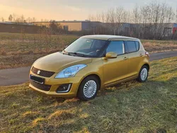 Gold Gebraucht 2015 Suzuki Swift Club Kleinwagen | 7.400 € (Fairer Preis)