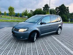 Grau Gebraucht 2014 VW Touran Comfortline Van / Kleinbus | 8.900 € (Guter Preis)