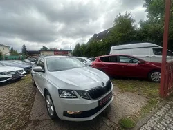 Weiß Gebraucht 2019 Skoda Octavia Soleil Kombi | 12.900 € (Guter Preis)
