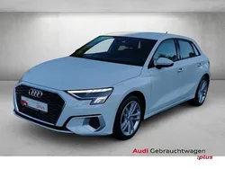 Gletscherweiß metallic Gebraucht 2021 Audi A3 Advanced | 22.880 € (Guter Preis)