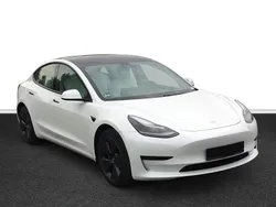 Weiß Gebraucht 2021 Tesla Model 3 Long Range Limousine | 24.394 € (Superpreis)