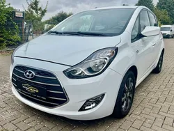 Weiß Gebraucht 2018 Hyundai ix20 Space Van / Kleinbus | 9.990 € (Fairer Preis)