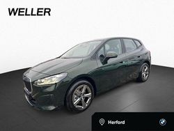 Grün Gebraucht 2024 BMW 218 Active Tourer Performance Van / Kleinbus | 28.990 € (Superpreis)