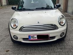Weiß Gebraucht 2010 Mini Cooper Kleinwagen | 4.500 € (Guter Preis)