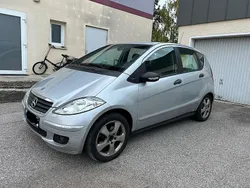 Silber Gebraucht 2005 Mercedes A150 Kleinwagen | 1.750 €