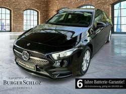 Unilack nachtschwarz Gebraucht 2021 Mercedes A250 AMG Limousine | 25.300 € (Guter Preis)
