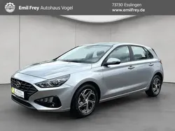 Silber Gebraucht 2023 Hyundai i30 Select | 17.890 € (Guter Preis)